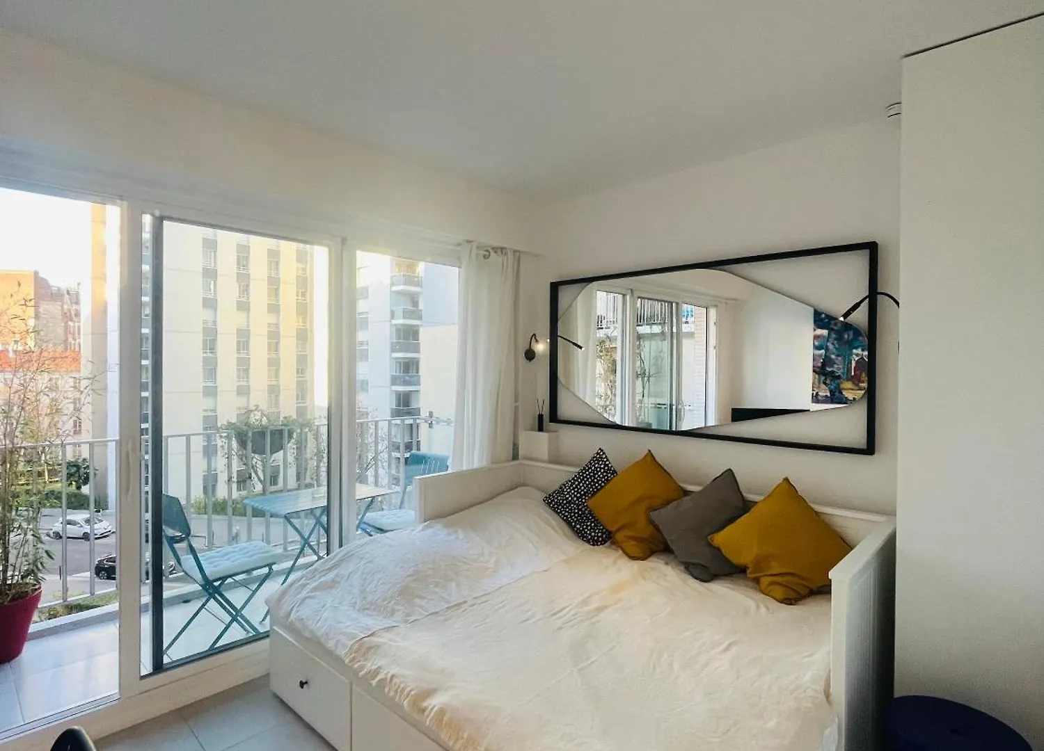 Cozy Apartment With Nice Terrace Paris France